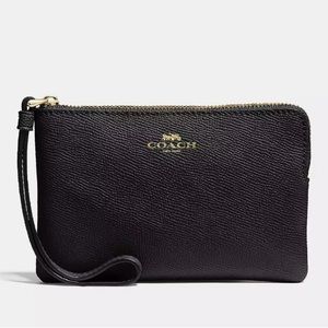 Coach wristlet in black